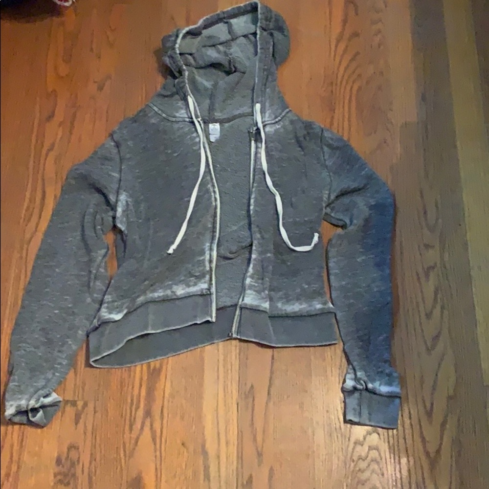Crop zip up